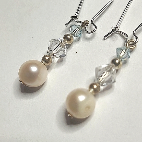 Swarovski Crystal and Pearl Earrings - Picture 2 of 4